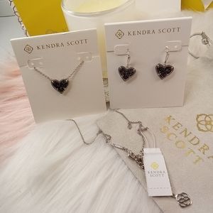 NWT&BOX Kendra Scott Ari Heart Set In Black Drusy & Rhodium